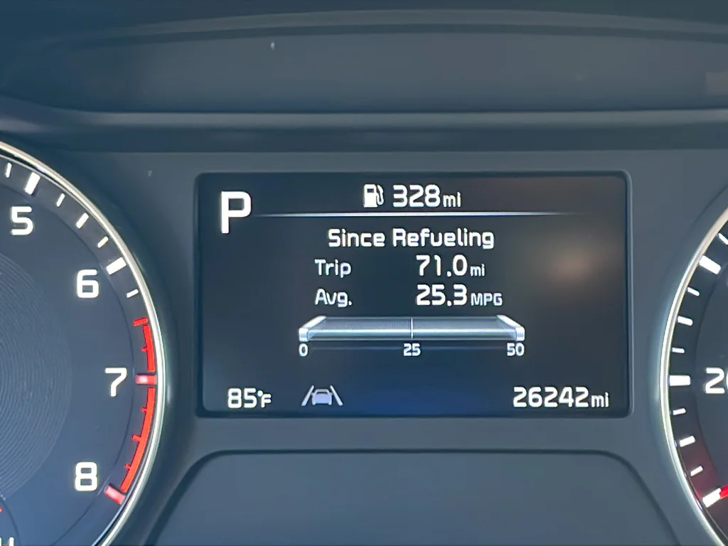 Used 2023 White Kia GT image 13