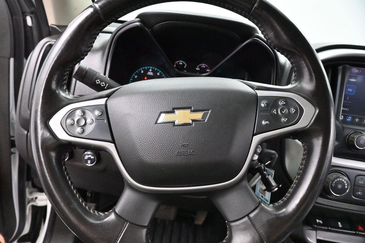 Used 2022 Summit White Chevrolet 4WD LT image 15