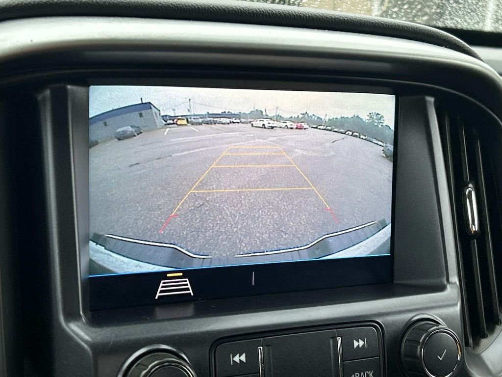 Used 2021 White Chevrolet LT image 29