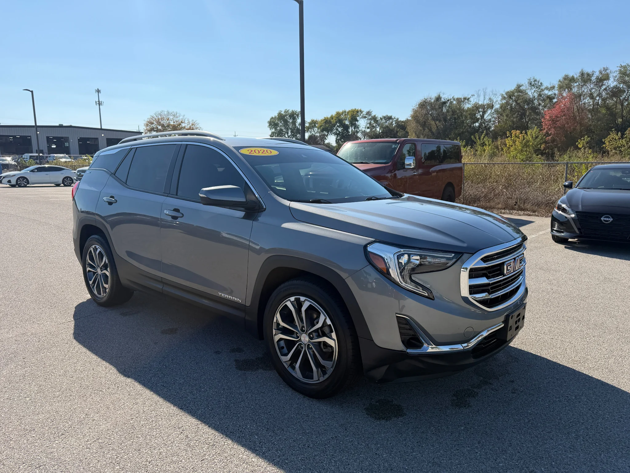 Used 2020 Satin Steel Metallic GMC SLT image 8