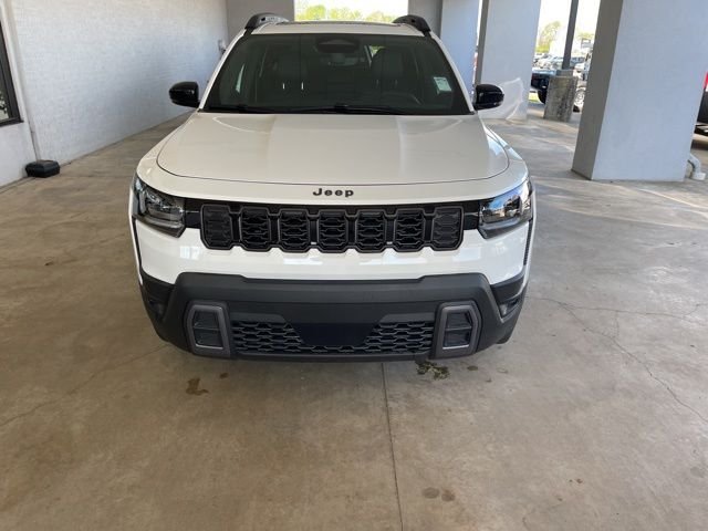 New 2026 Bright White Clear-Coat Exterior Paint Jeep Limited image 6