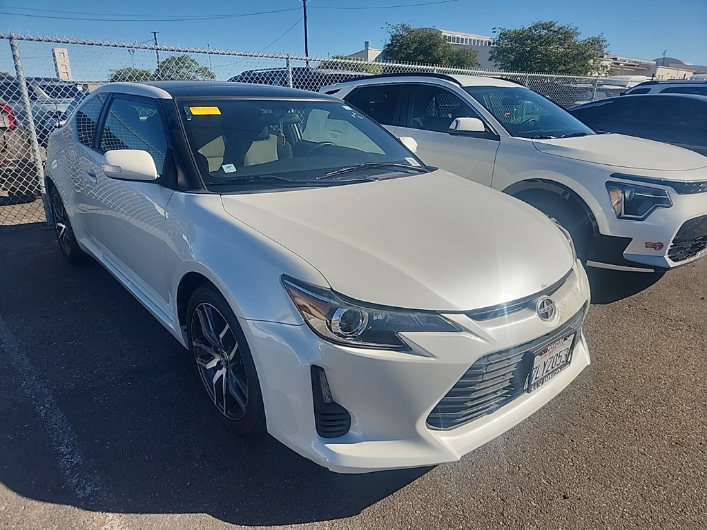 Used 2016 White Scion Base image 1