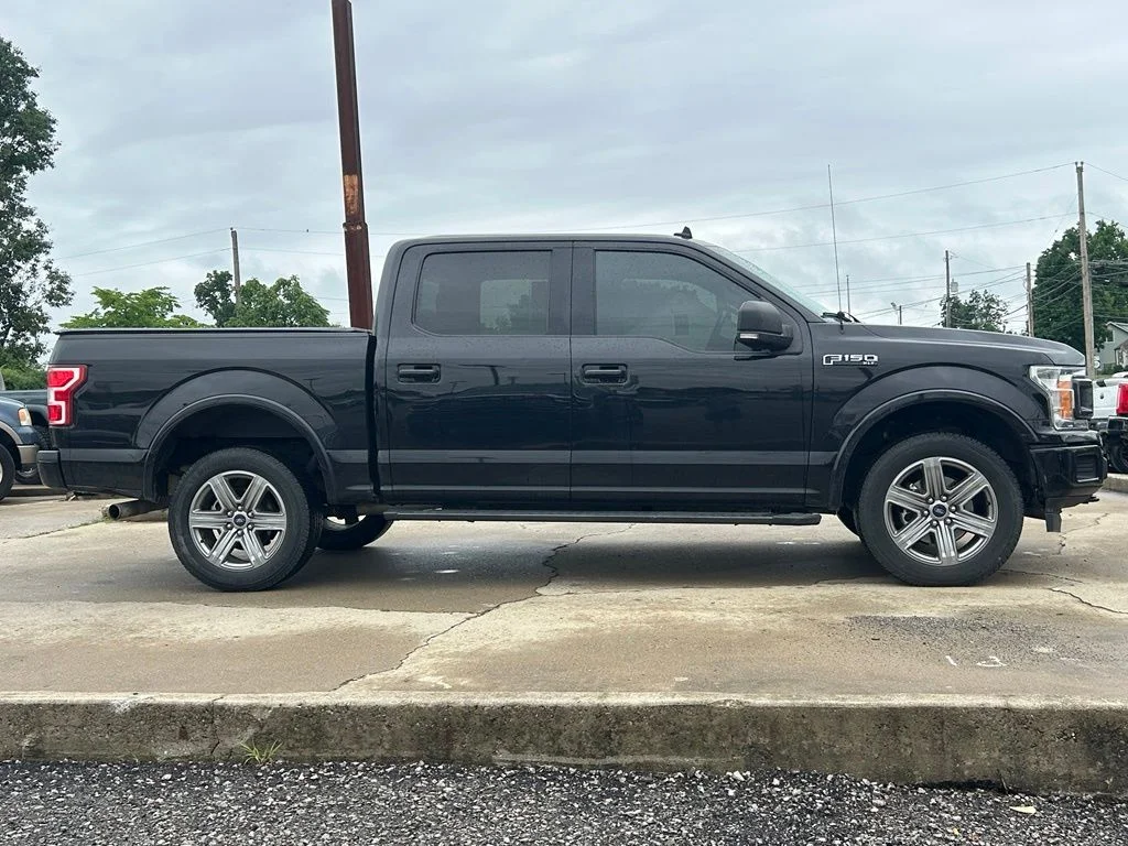 Used 2019 Black Ford XLT image 5
