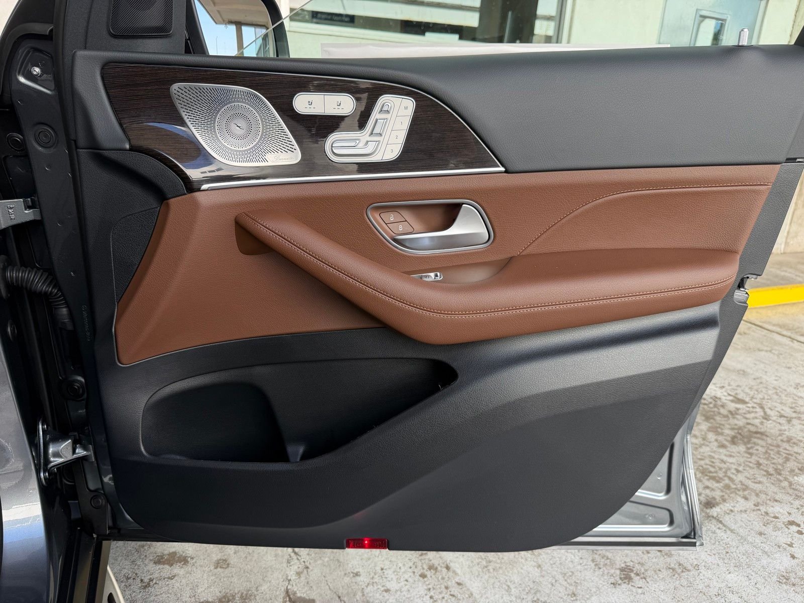 New 2026 Selenite Grey Metallic Mercedes-Benz GLS 450 image 20