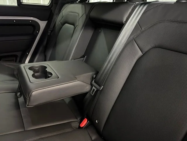 New 2026 Borasco Gray Metallic Land Rover X-Dynamic SE image 16