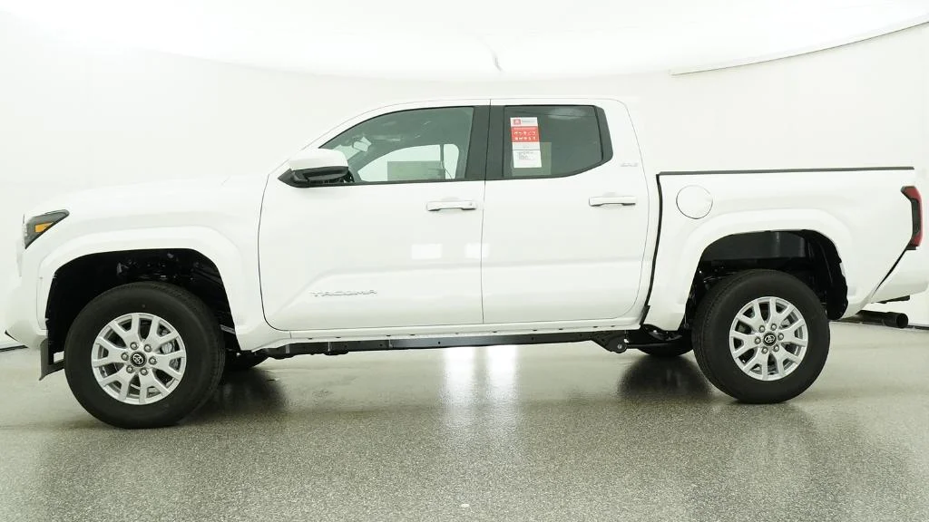 New 2026 Ice Cap Toyota SR5 image 20