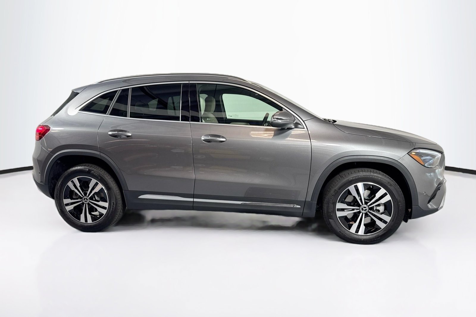 New 2026 Mountain Grey Metallic Mercedes-Benz GLA 250 image 4