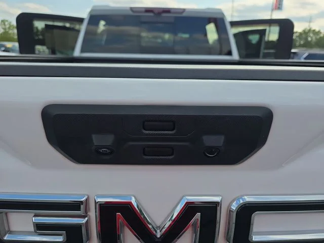 Used 2024 White GMC AT4 image 14