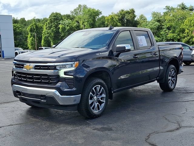 Used 2024 Dark Ash Metallic Chevrolet LT (2FL) image 4