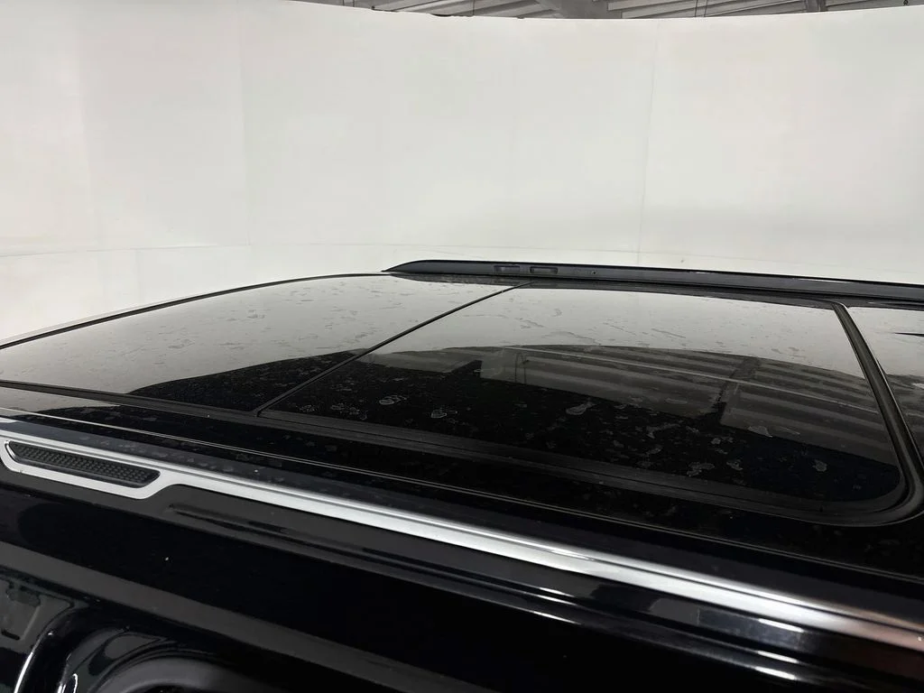 Used 2022 Black Jeep Series II image 19
