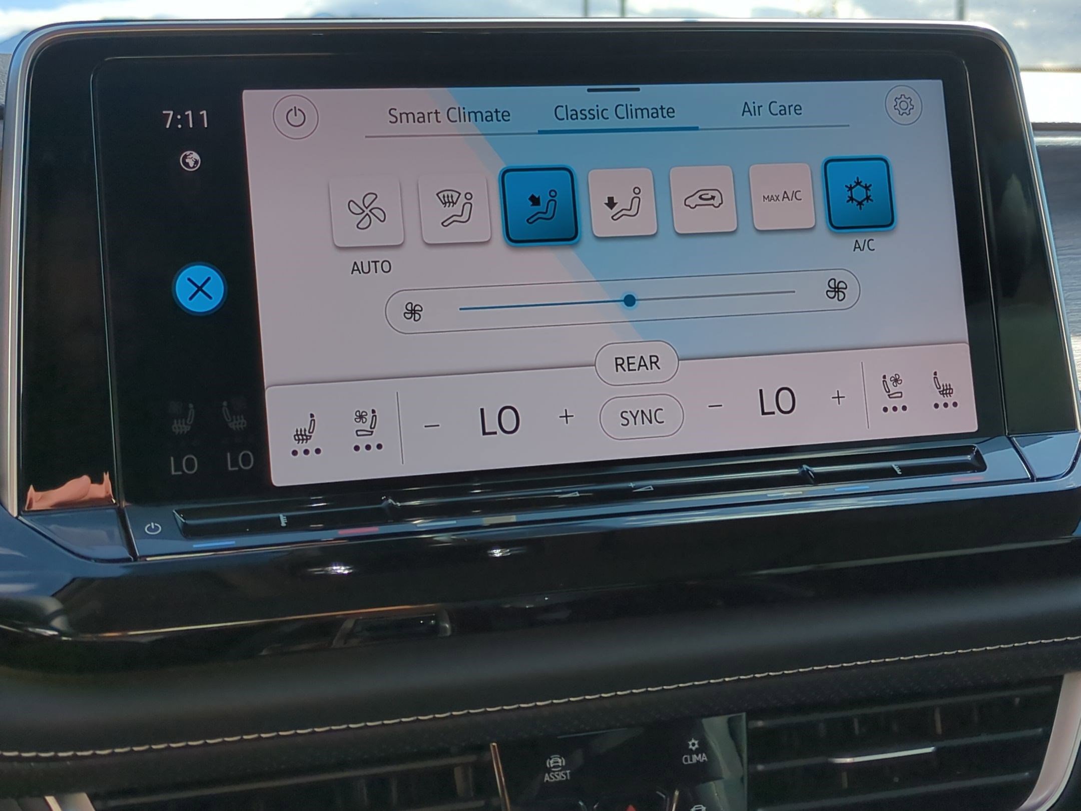 2026 Volkswagen Atlas SEL - Photo 10