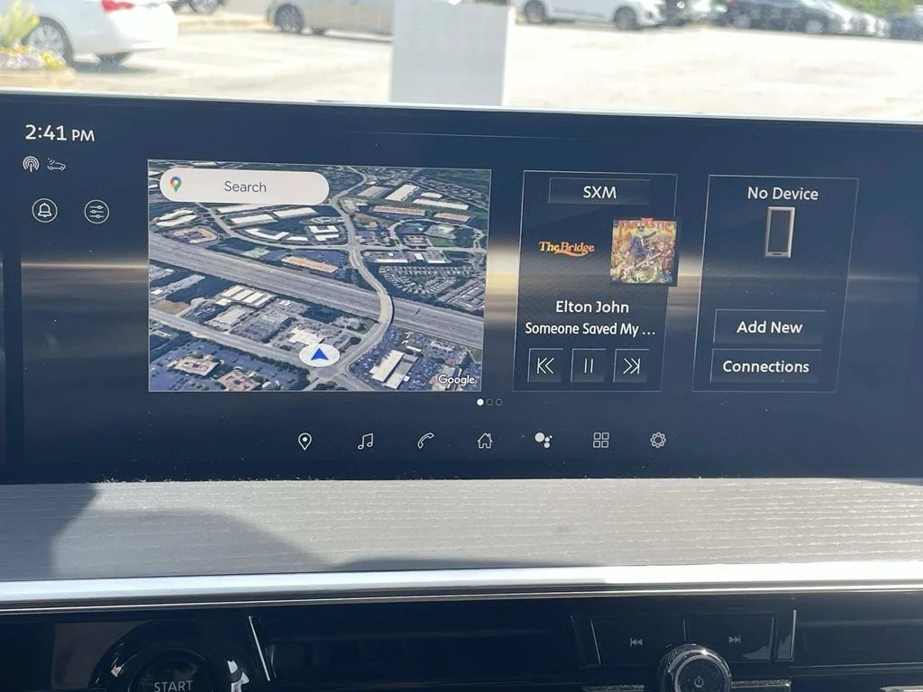 Used 2025 White INFINITI SENSORY image 20