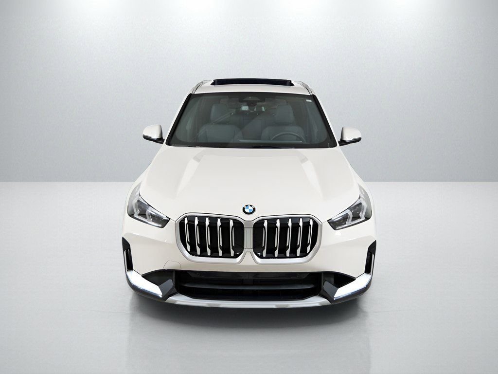 Certified Used 2026 Dune Grey Metallic BMW xDrive28i image 20