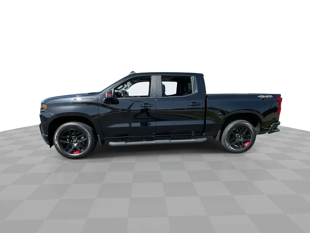 Used 2022 Black Chevrolet RST image 6