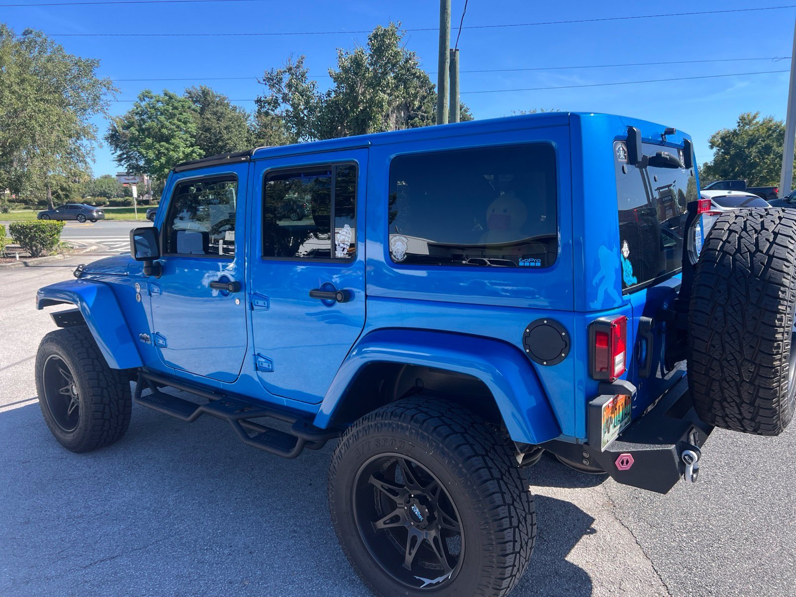 Used 2014 Blue Jeep Unlimited Polar Edition image 4