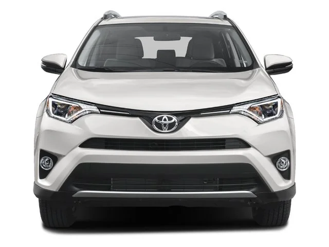Used 2016 Silver Sky Metallic Toyota XLE image 7
