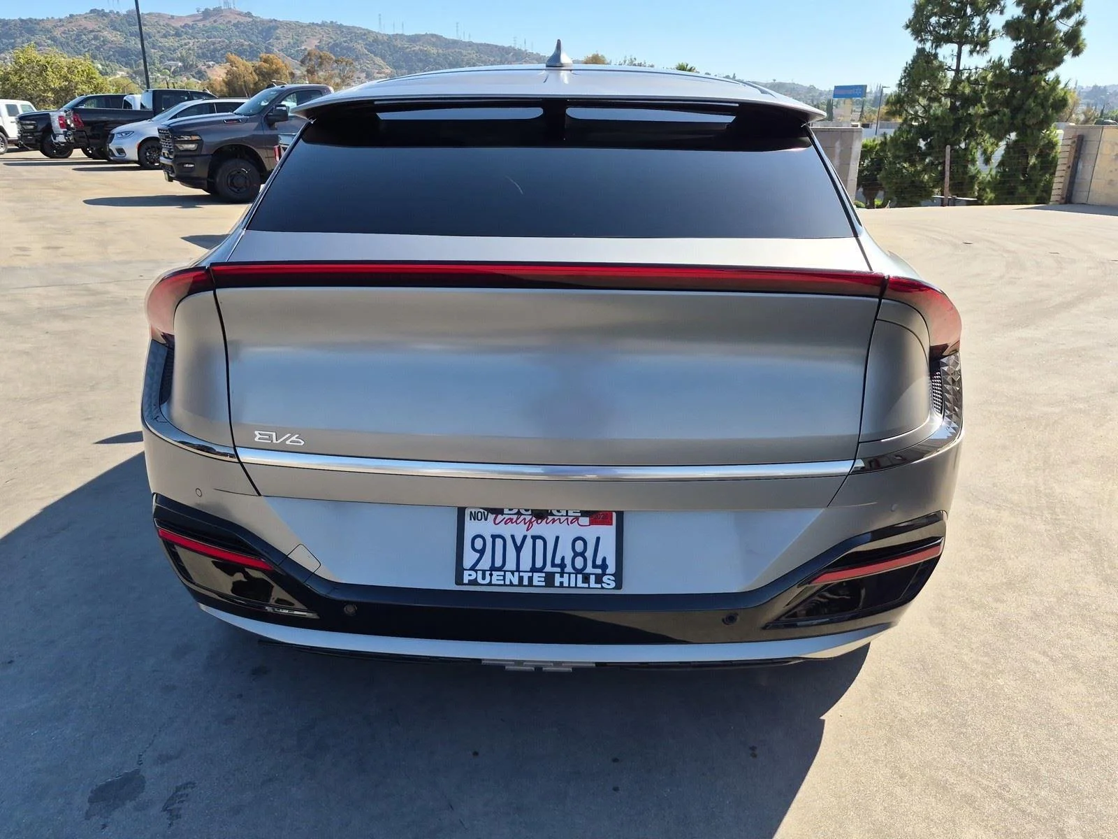 Used 2023 Steel Matte Gray Kia GT-Line image 5