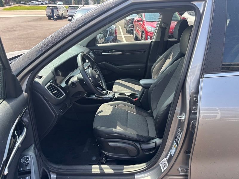 Used 2024 Gray Kia X-Line image 9