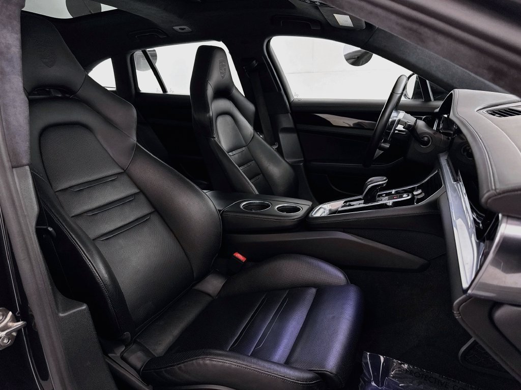 Used 2018 Gray Porsche Turbo image 28