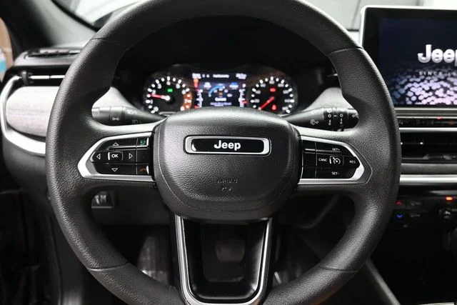 Used 2023 Gray Jeep Sport image 25