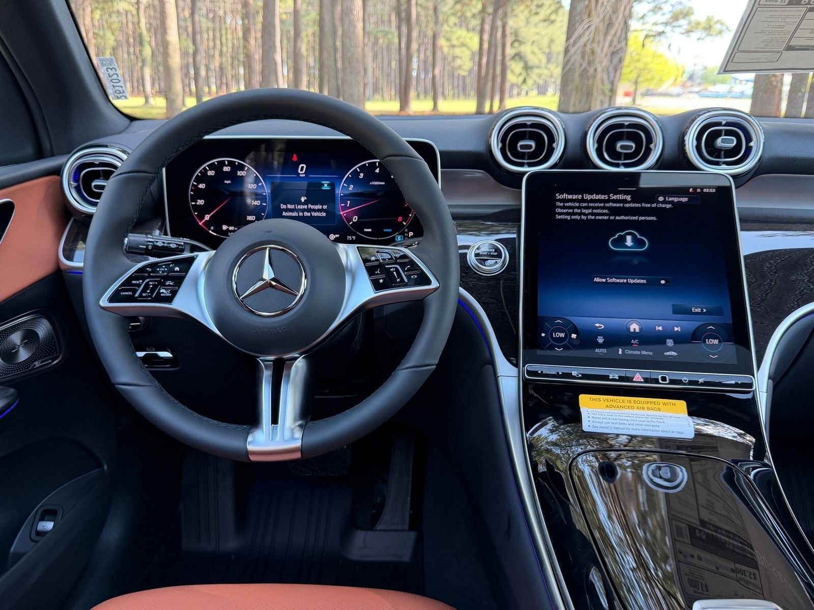 New 2026 Graphite Gray Metallic Mercedes-Benz GLC 300 image 3