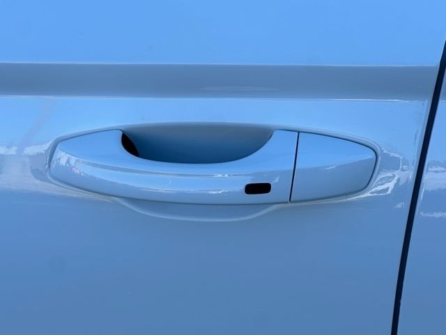 New 2026 Pure White Volkswagen 1.5T SEL image 13