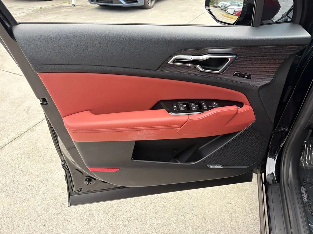 2023 Kia Sportage SX - Photo 16
