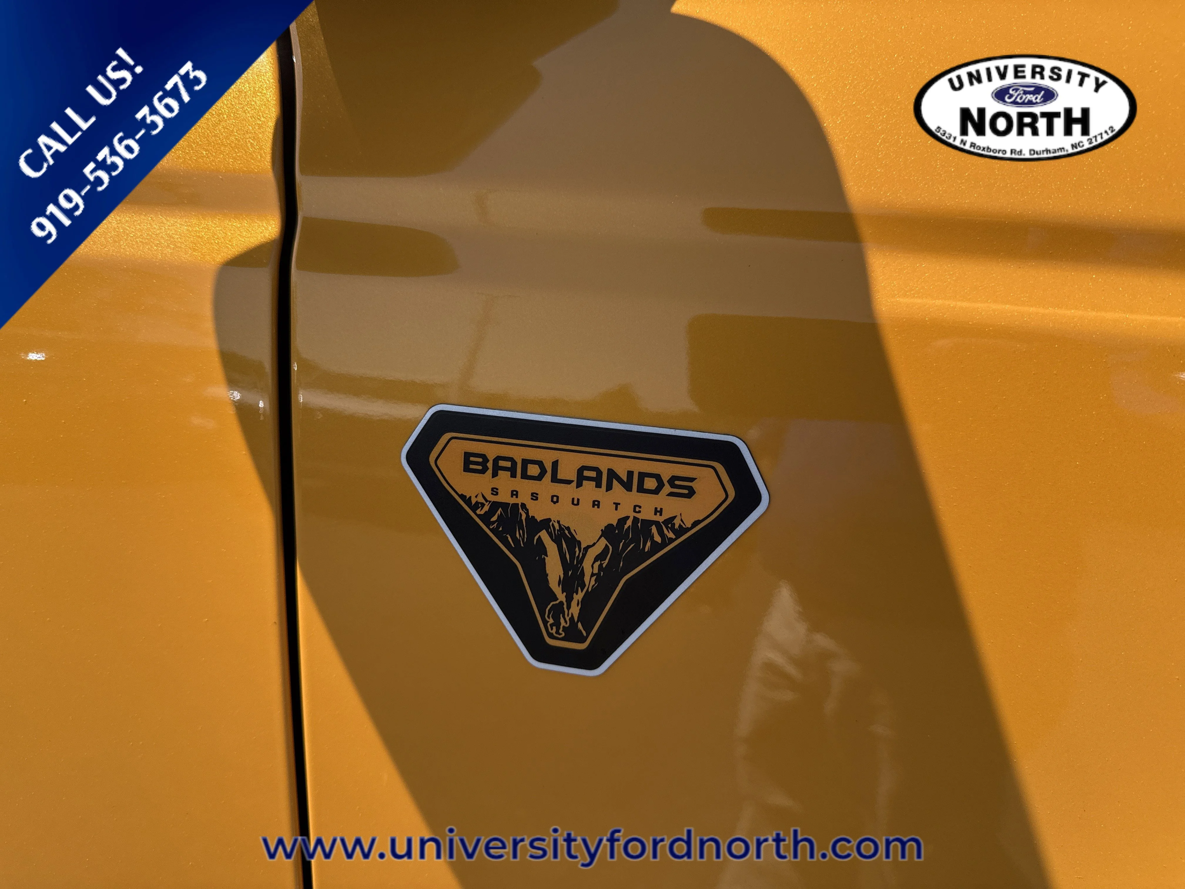 Used 2022 Cyber Orange Metallic Tricoat Ford Badlands image 11