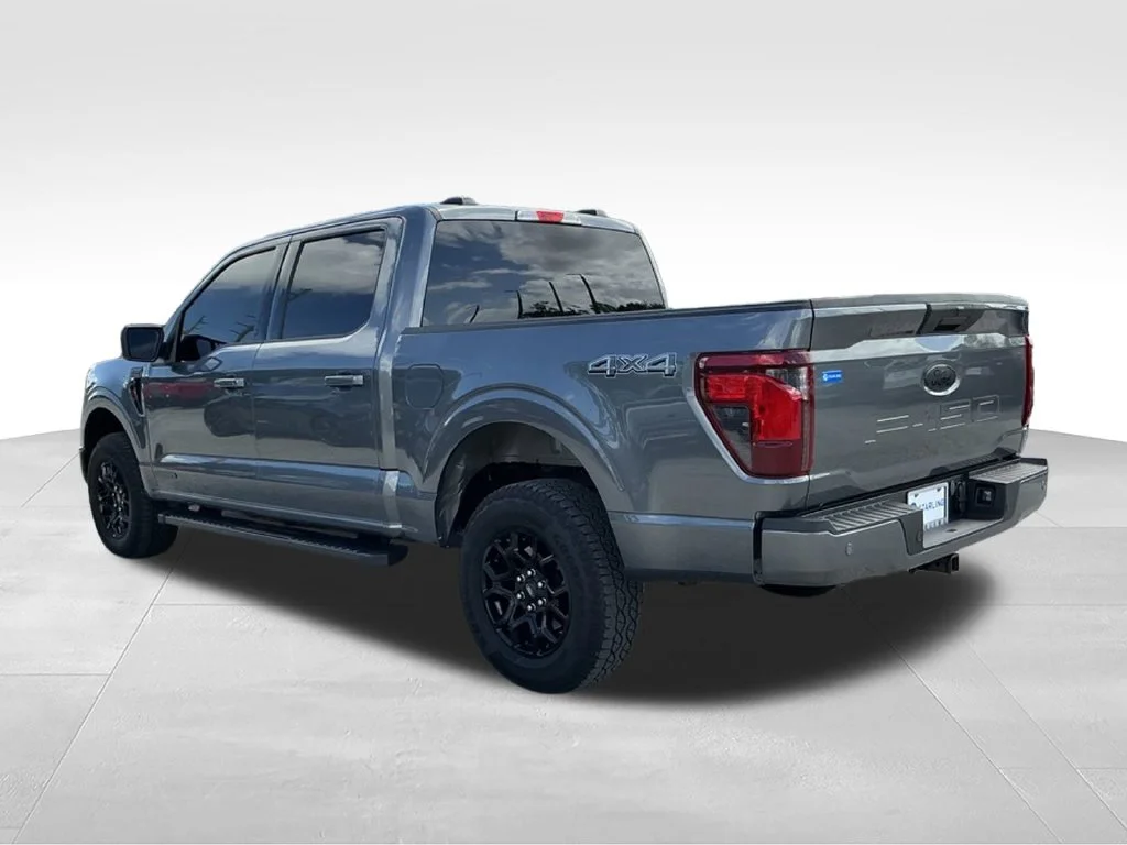 Used 2026 Gray Ford XLT image 4