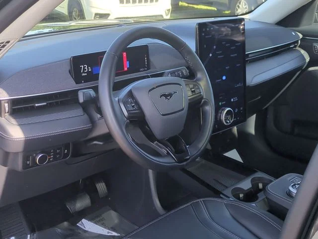 Used 2024 Black Ford Premium image 20