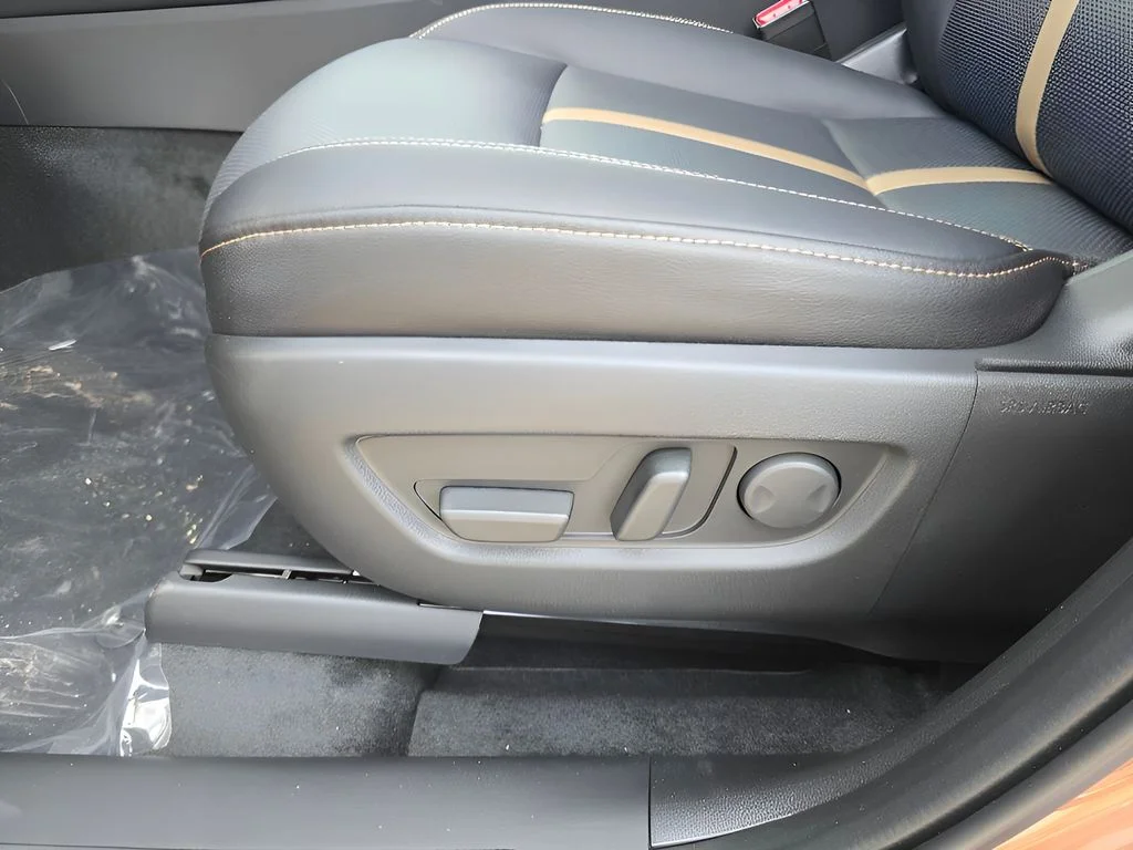 Used 2025 Melting Copper Metallic Mazda Premium Plus Package image 16