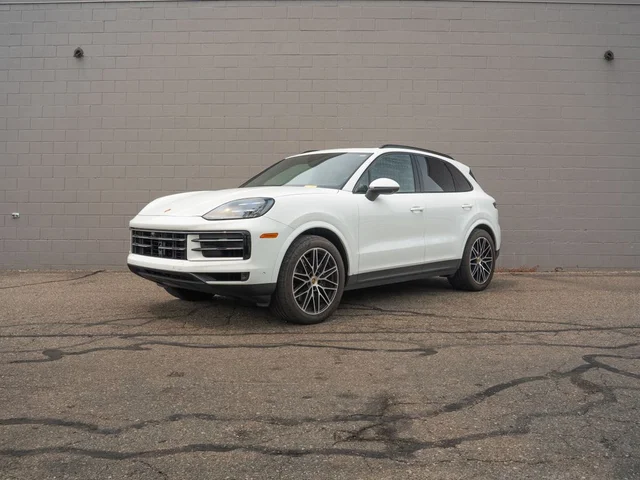 2024 Porsche Cayenne Base