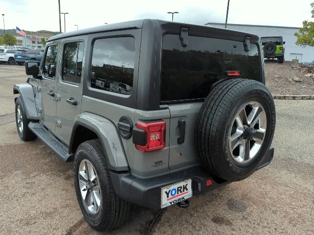 Used 2018 Gray Jeep Unlimited Sahara image 6
