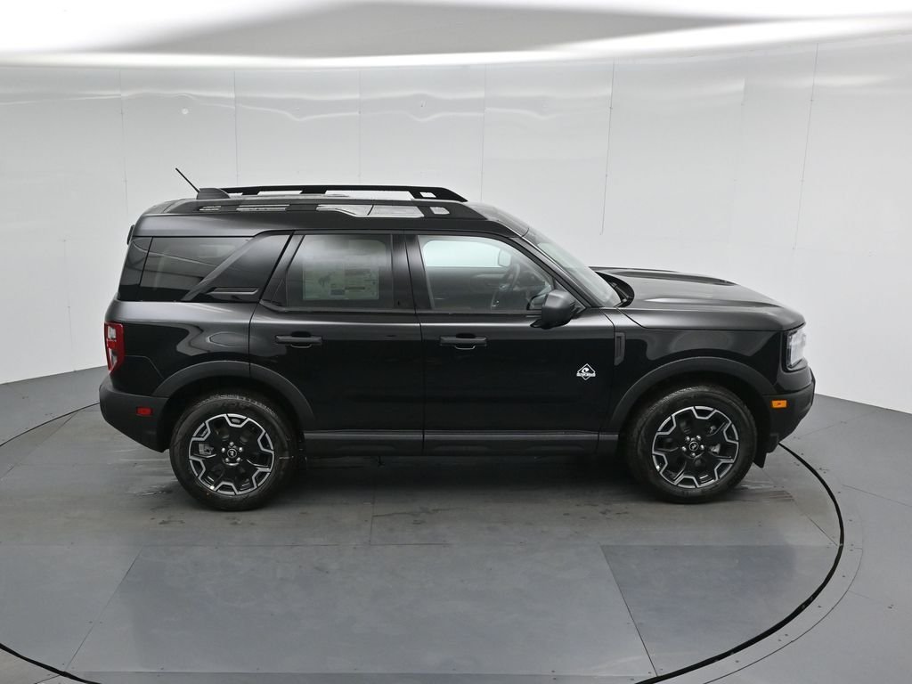 New 2026 Shadow Black Ford Outer Banks image 36