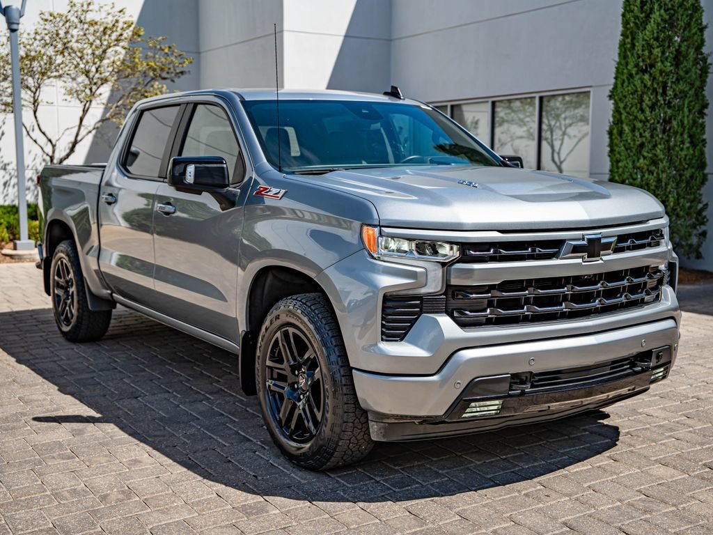 Used 2024 Dark Gray Chevrolet RST image 3