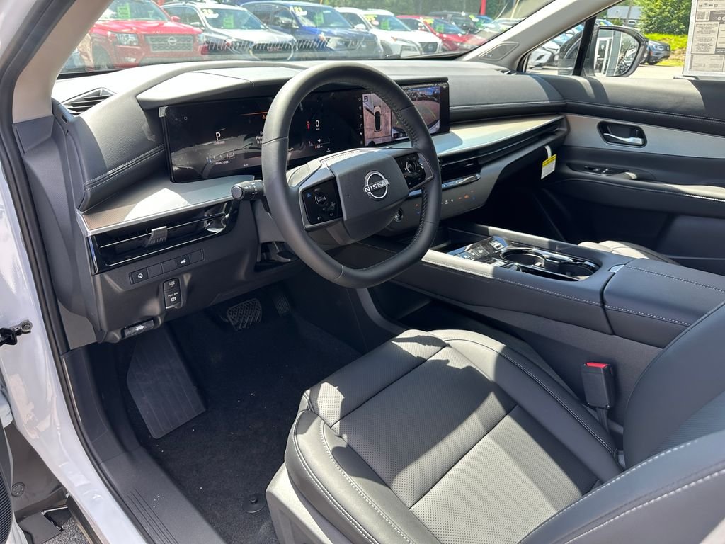 New 2026 White Nissan SL image 12