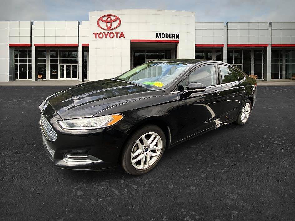 Used 2016 Shadow Black Ford SE image 18