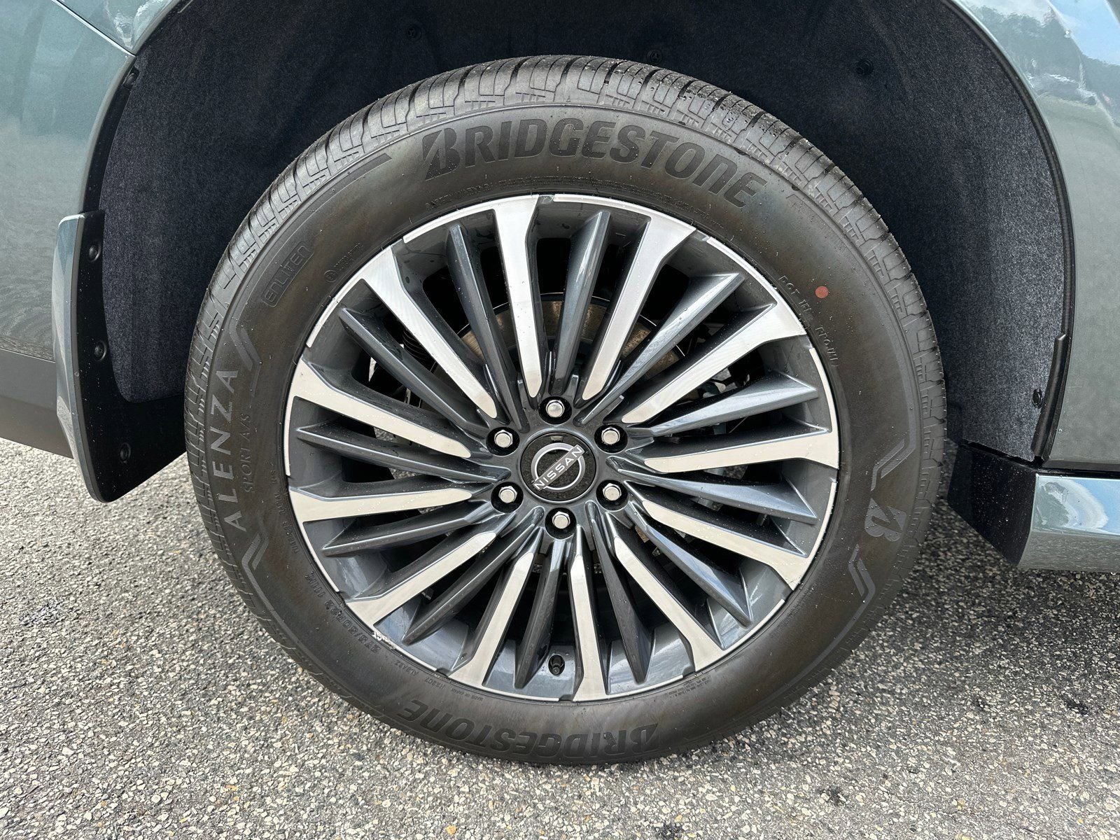 New 2026 White Nissan Platinum Reserve image 18