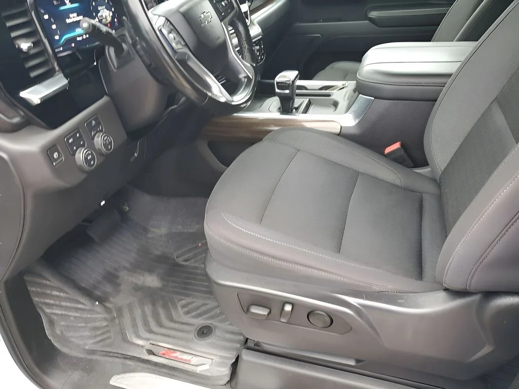 Used 2024 White Chevrolet LT Trail Boss image 34