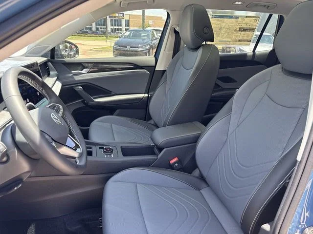 New 2026 Blue Volkswagen SE image 22