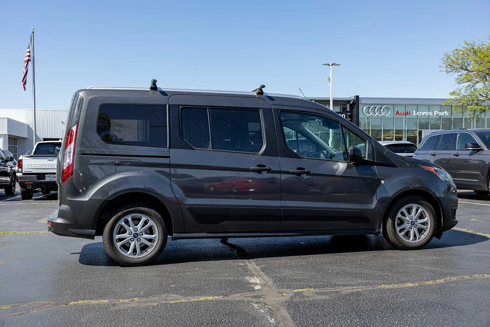 Used 2022 Magnetic Metallic Ford XL image 8