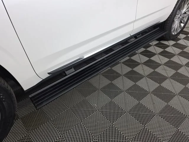 Used 2021 White Cadillac Premium Luxury image 9