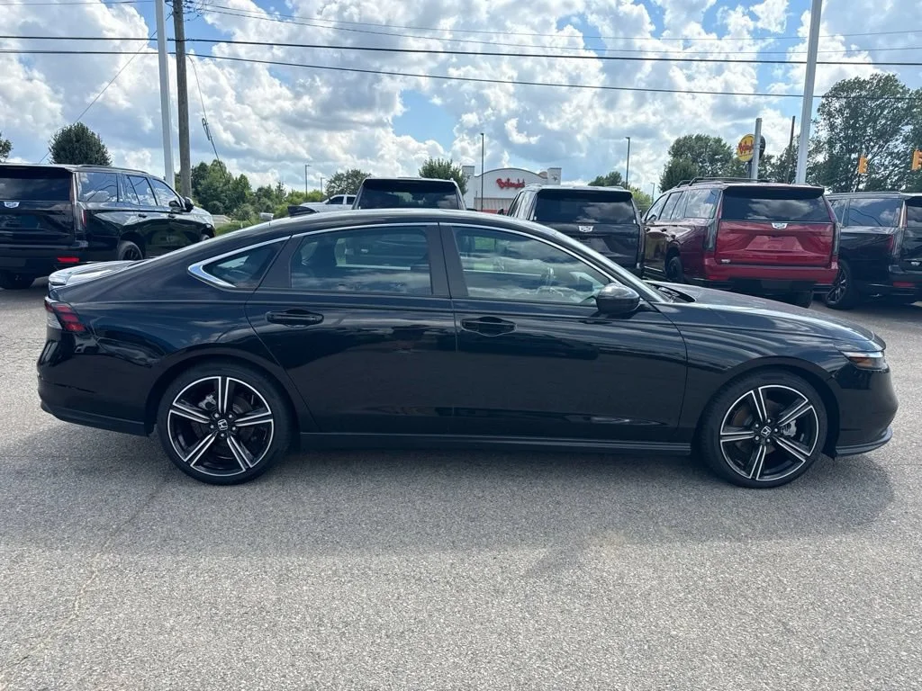 Used 2025 Crystal Black Pearl Honda Sport image 6