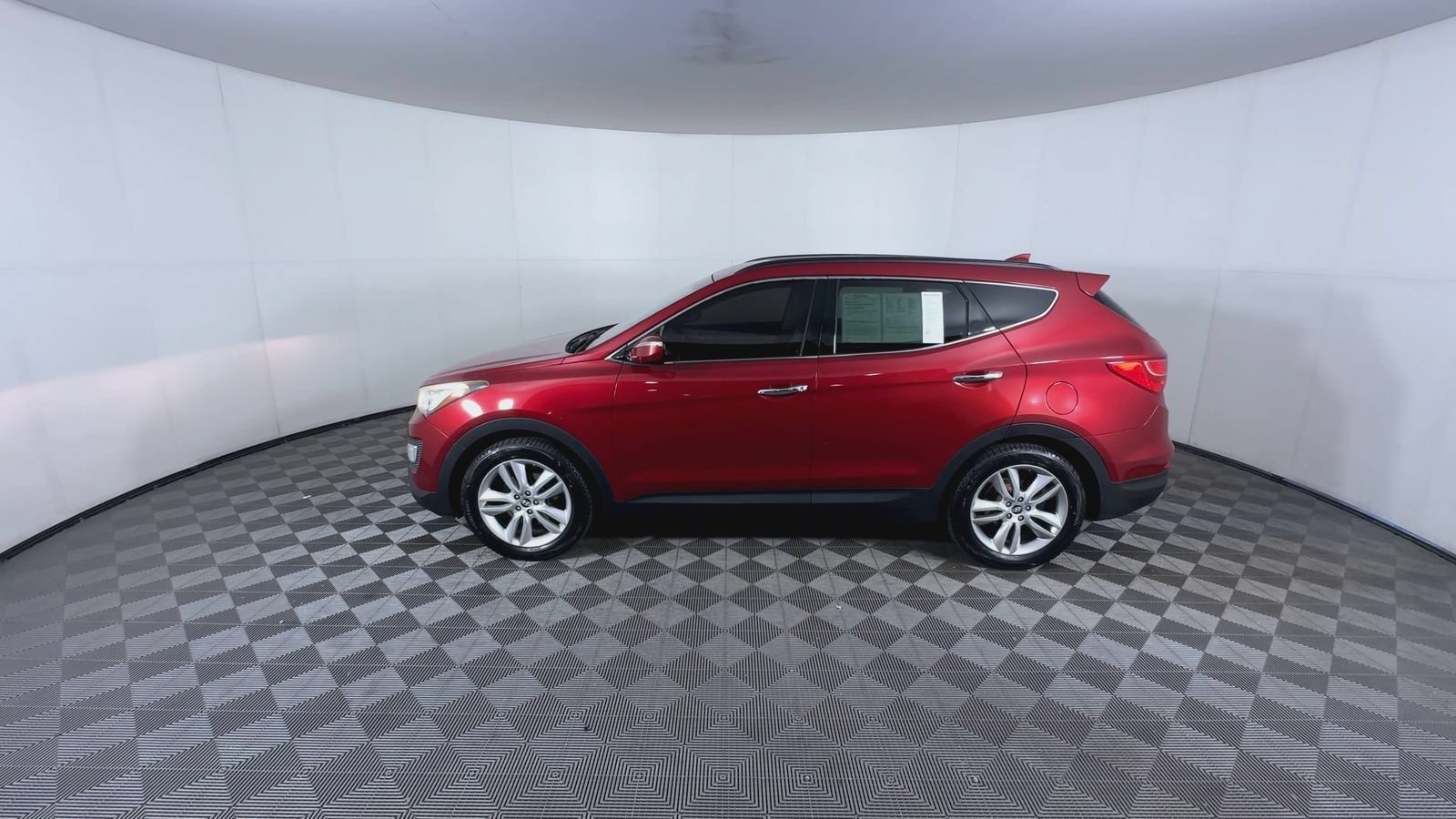 Used 2014 Serrano Red Hyundai  image 5