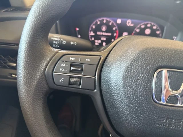 2025 Honda Accord SE - Photo 37