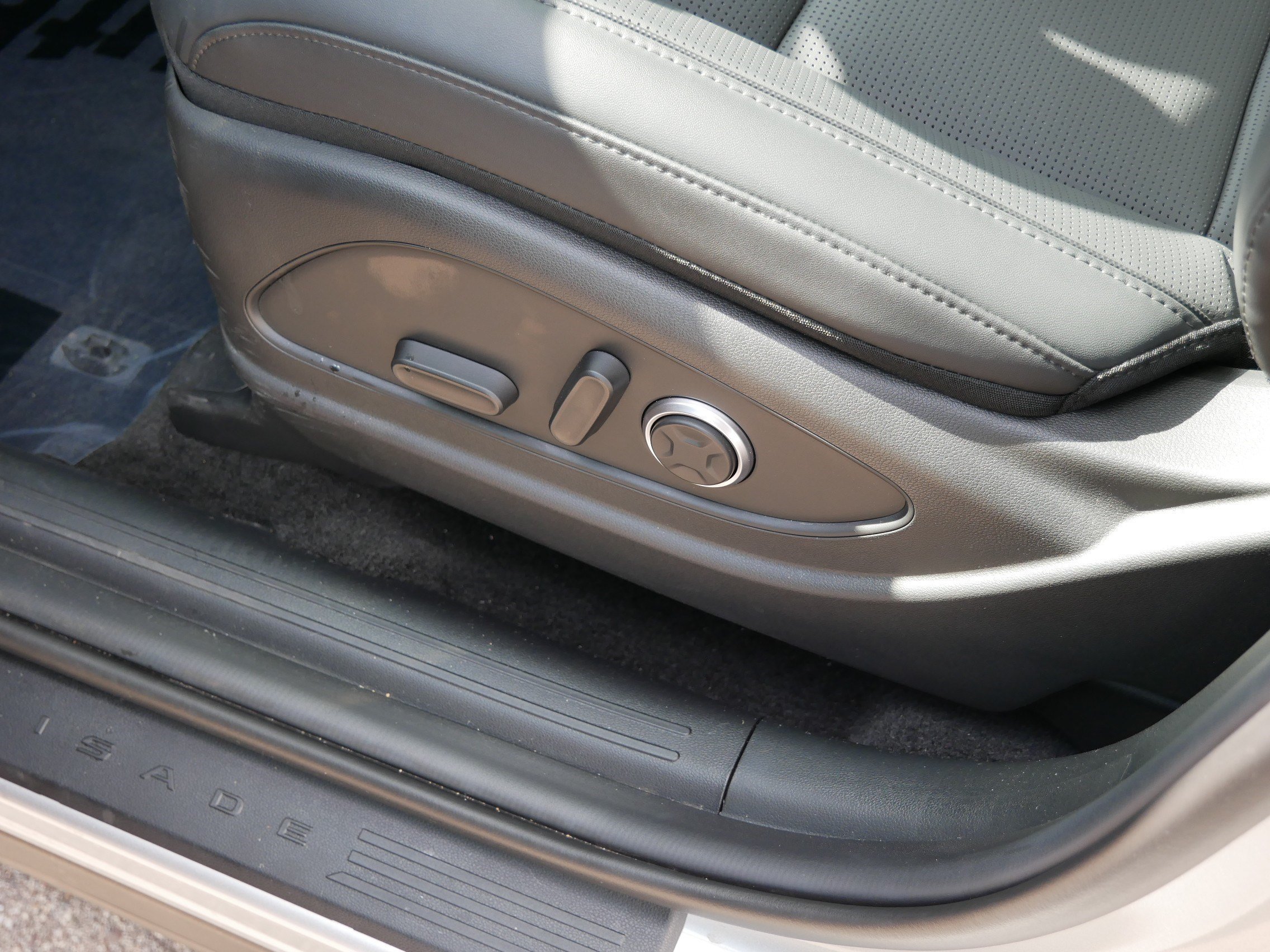 Certified Used 2026 Typhoon Silver Metallic Hyundai SEL Premium 7P image 19