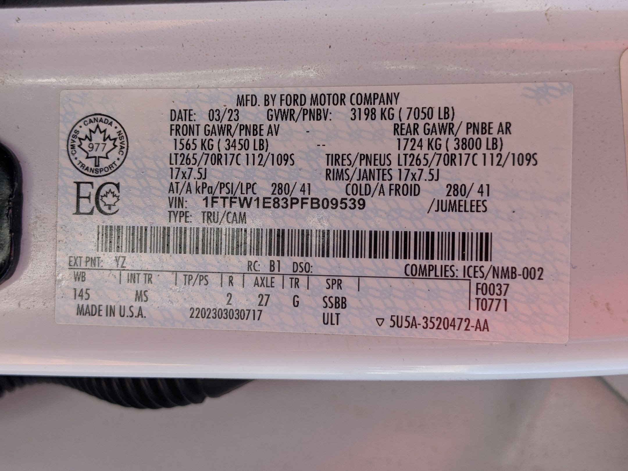 Used 2023 Oxford White Ford XLT image 35