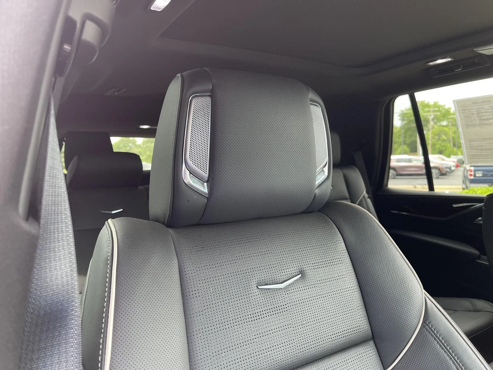 2024 Cadillac Escalade Premium Luxury - Photo 39