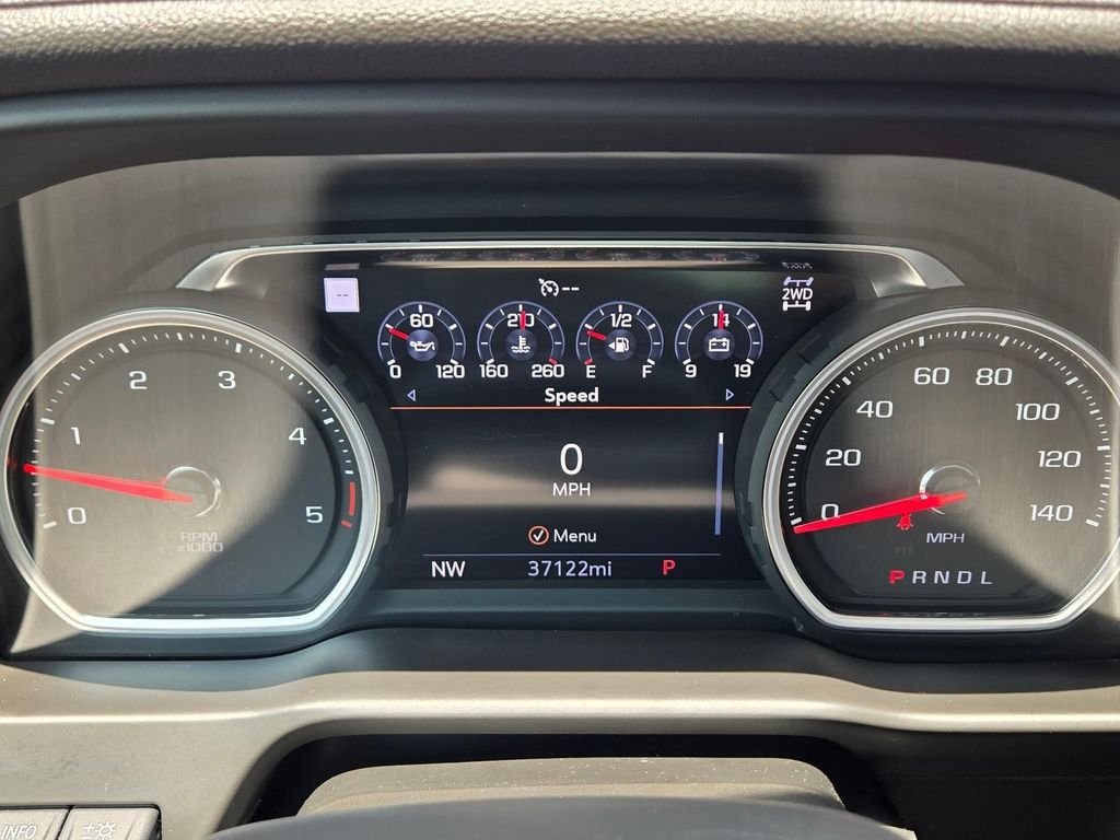 Used 2021 White Chevrolet High Country image 25
