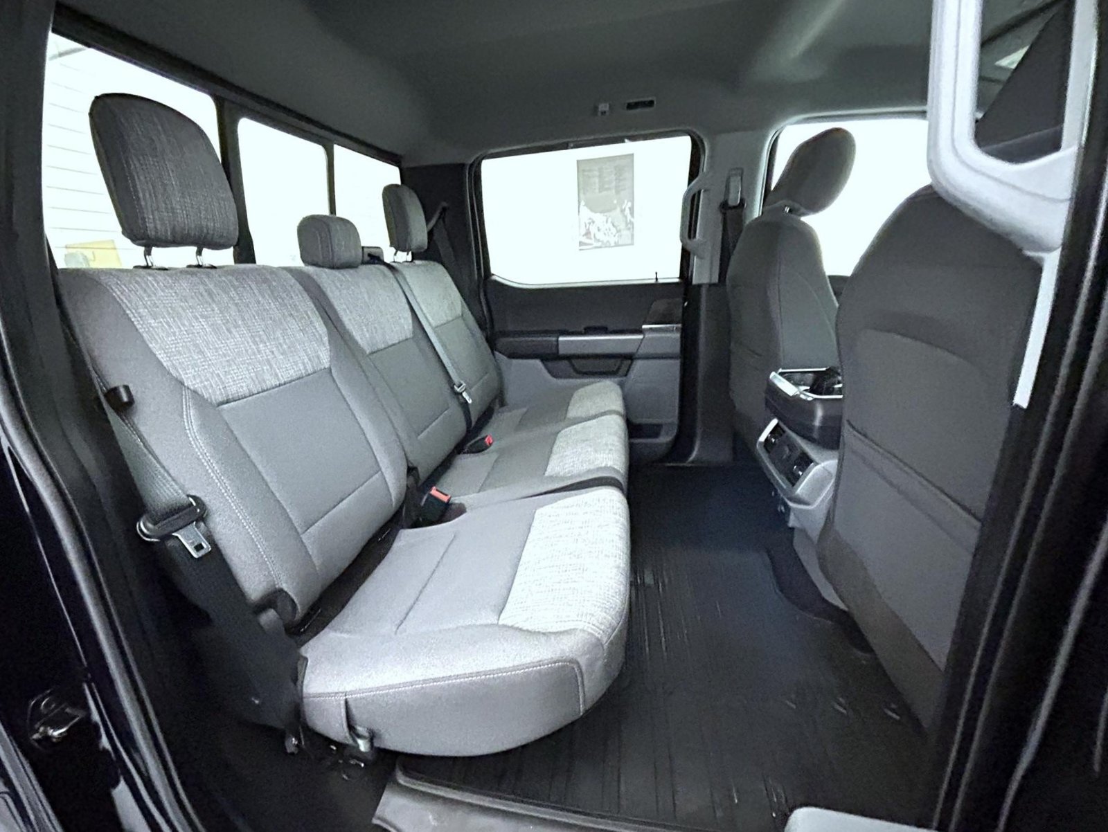Used 2021 Blue Ford XLT image 18